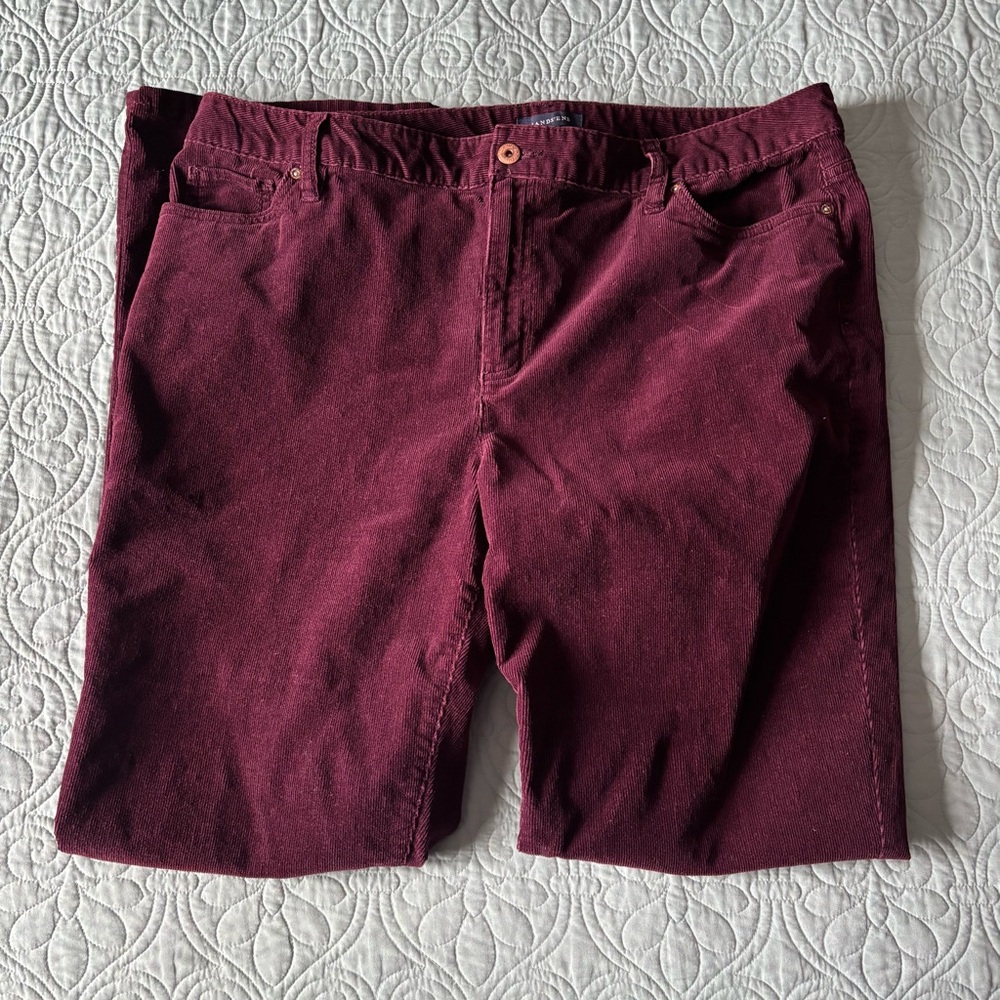 🩷Lands End Burgundy Corduroy Pants